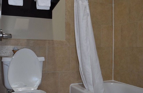 Barker Hotel | Platinum Inn Katy