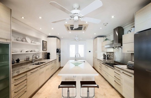 Durants Condominio | Please Inquire Before Booking – Luxury Villa