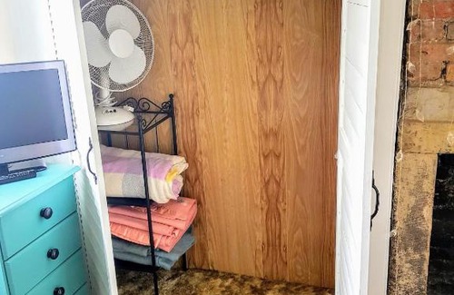 Halifax Casa | Plough Cottage 1830’s Miners Cottage Halifax