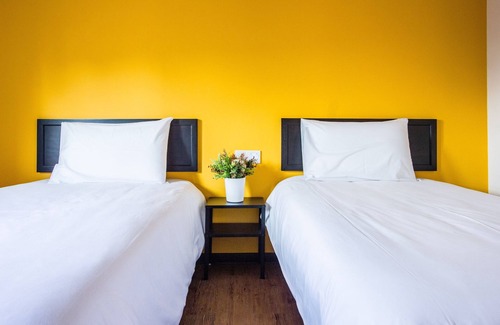 Benggali Hotel | Plumeria 4BR Garden House by uBook