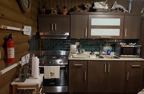 Boqueron Cabina | Poblado Log Cabin Camper