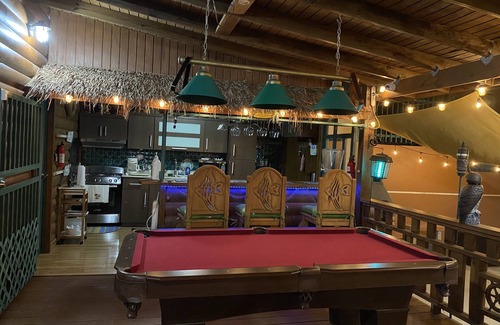 Boqueron Cabina | Poblado Log Cabin Camper