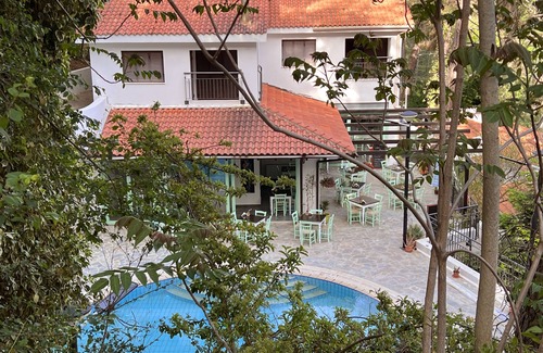 Platres Apartamento | Poed Residences