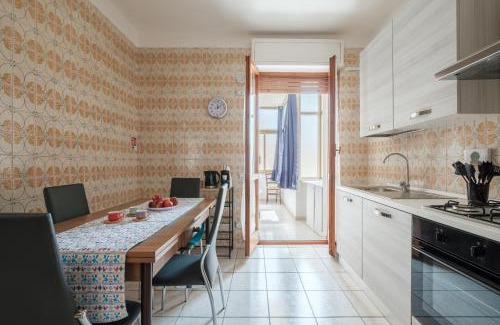 Province of Cagliari Apartamento | Poetto Family House, Privat Parking, Self Check-in, Netflix