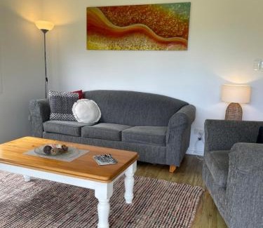 Burnt Pine Complejo | Poinciana Cottages