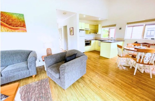 Burnt Pine Cabaña | Poinciana Cottages