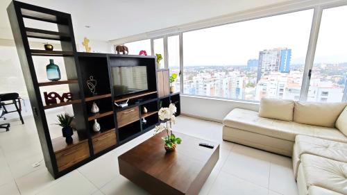 Granada Apartamento | Polanco City View Apartment With Private Park