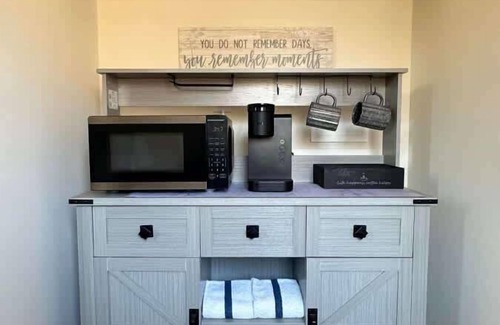 Kodak Casa | Pollard Place 2BR 2 BA Smokies Winterfest