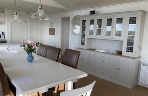 Trebetherick Casa | Polzeath Beach. Stunning cliff top property. Easy access to the beach.