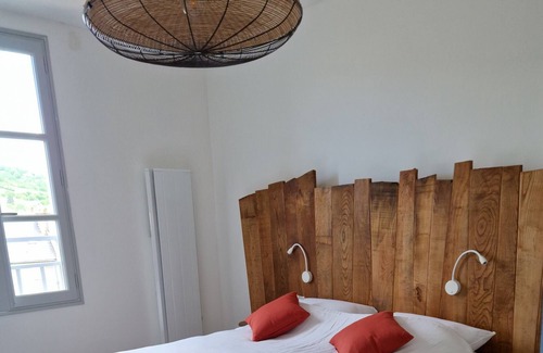 Espalion Casa | Pont Vieux, vue Imprenable sur Lot, au Coeur du Centre-ville