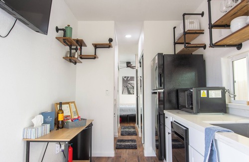 Cornville Cabaña | Pool, Hot Tub, King Bed, Views, close to Sedona! Unique Shipping Container home!