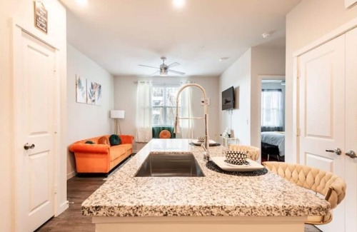 Spring Branch East Apartamento | POOL VIEW