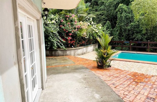Soufriere Apartamento | Poolside Waterfall Apartment