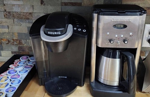 Cullowhee Cabina | Pop's Peak is a charming 3-bdr 3-bath cabin with WiFi, AC at Lake Glenville