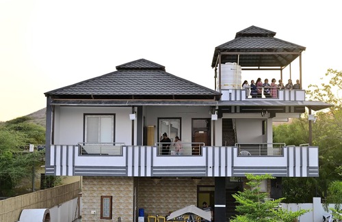 Jaipur Hotel | Popli Paradise Resort