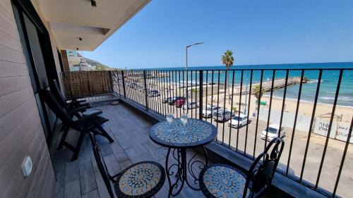 Haifa Apartamento | PORT CITY HAIFA - Beach front luxury apartment - MAMAK