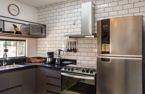 Alexania Cabaña | High standard