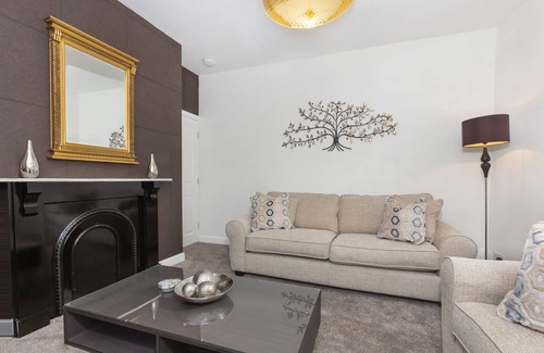 York Cabaña | Portland Apartment - sleeps 3 guests in 2 bedrooms