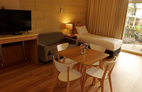 Port Campbell Hotel | Portside Motel