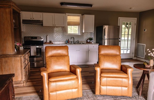 McMinnville Cabina | Post Oak Cabin- McMinnville, TN