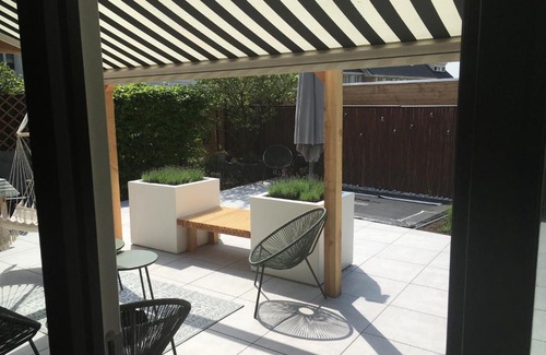 Ijsselmonde Villa | Prachtige ruime woning met uitzicht op water.