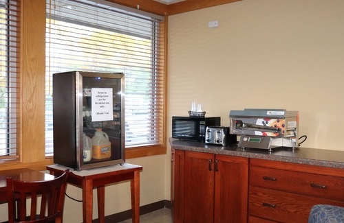 Holmen Hotel | Prairie Inn and Suites Holmen/La Cross