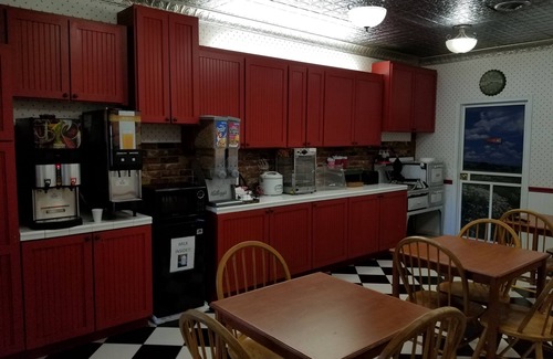 Vermillion Hotel | Prairie Inn