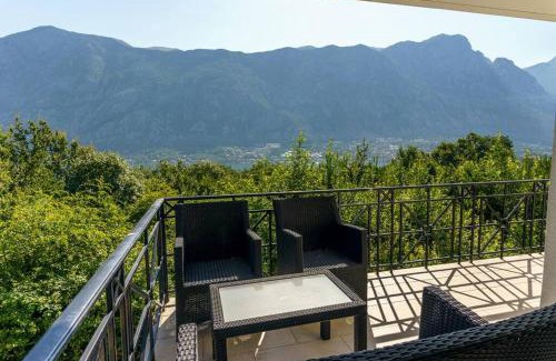 Prcanj Apartamento | Prcanj hillside 2 bedroom