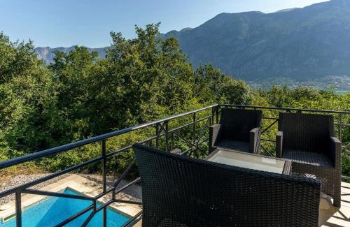 Prcanj Apartamento | Prcanj hillside 2 bedroom