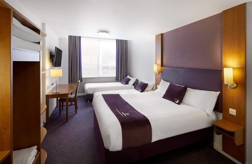 Barry Hotel | Premier Inn Barry Island