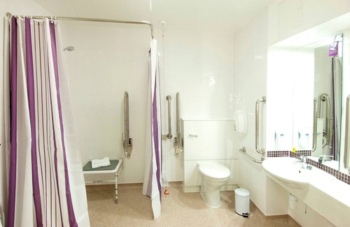 Bournemouth Hotel | Premier Inn Bournemouth Westbourne
