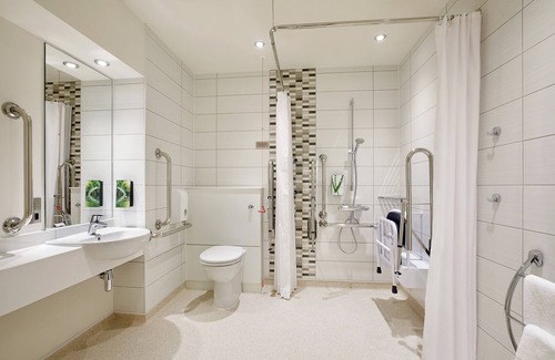 Woolwich Riverside Hotel | Premier Inn London Woolwich Royal Arsenal