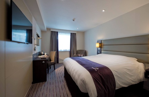 Woolwich Riverside Hotel | Premier Inn London Woolwich Royal Arsenal