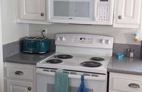 Upper Lake Casa | Premier Northshore Birdwatching Lakefront Home