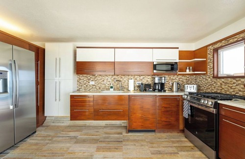 The Valley Villa | Premier Villa @ CeBlue! 5 King Suites & Hotel Amenities! Perfect for Couples & Families!