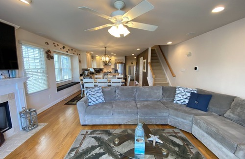 Sea Isle City Casa | Propiedad premium frente a la bahía en el lugar 44 con deslizamiento de barco (sin grupos / solo familia)