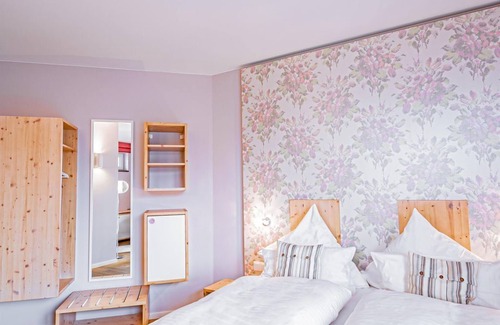 Langsur Cama Y Desayuno | Premium Doppelzimmer - Weingut Johannishof