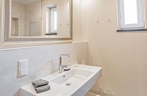 Langsur Cama Y Desayuno | Premium Doppelzimmer - Weingut Johannishof