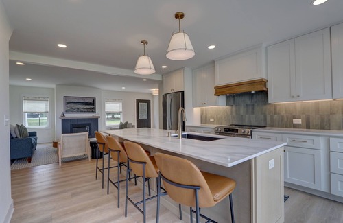 Pewaukee Casa | Premium Pewaukee Lakefront Home