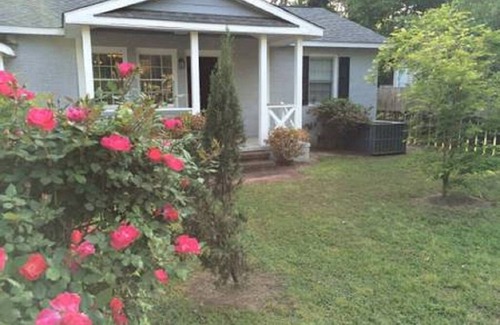 Aiken Cabaña | Prime Mid-town Location. Two Minutes to Bruce's Field, Fresh Market & Shops