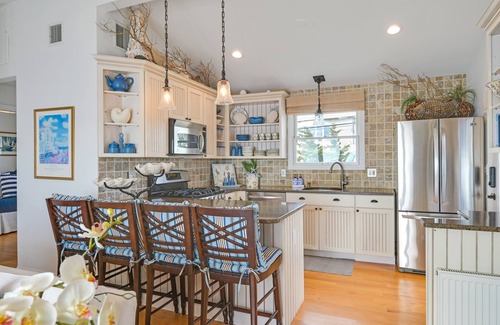Westhampton Beach Cabaña | Pristine Bay Front, Westhampton Beach - Boutique Hotel Feel