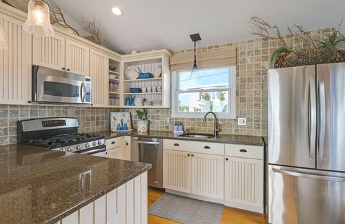 Westhampton Beach Cabaña | Pristine Bay Front, Westhampton Beach - Boutique Hotel Feel