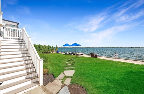 Westhampton Beach Cabaña | Pristine Bay Front, Westhampton Beach - Boutique Hotel Feel