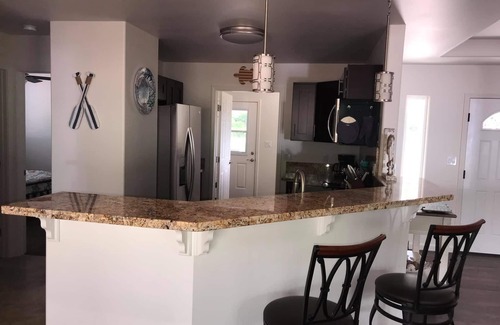 Keaau Casa | Nueva casa de vacaciones hawaiana, aire acondicionado, cerca del océano y volcanes.