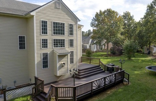 Chesterfield Casa | Private bedroom and bath!