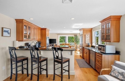 Marstons Mills Casa | Private Deep Water Dock, heated pool and hot tub. RPMS005