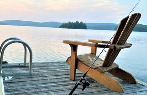 Highland Grove Cabina | Private Getaway cabin on Baptiste Lake