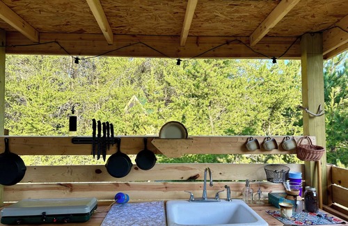 Interlochen Alquiler De RV | Private Glamping - Romantic Stargazing Tent- Peaceful Getaway near Lake