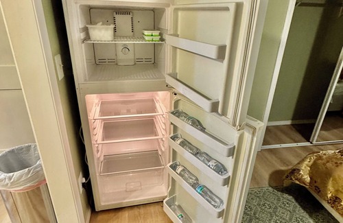 South Redlands Casa | Private guest suite with kitchen