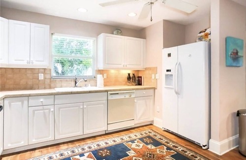 Pineland Casa | Hideaway privado en la comunidad de Pine Island Pool y Marina a pocos pasos de distancia.